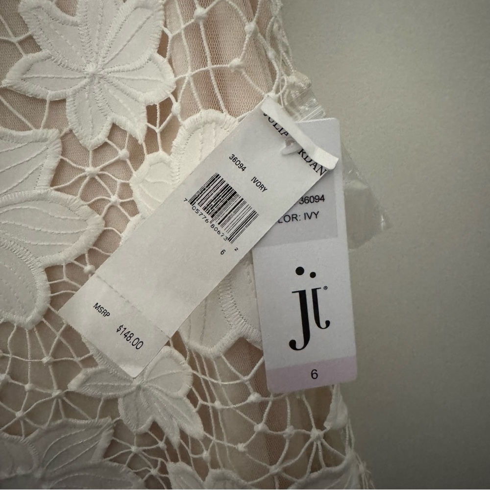 Julia Jordan NWT White lace dress size 6 - Picture 5 of 9
